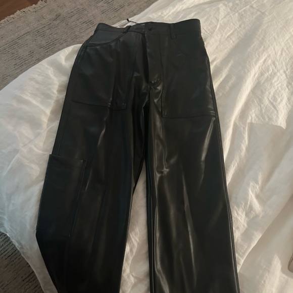PLEATHER CARGO PANTS ZARA SIZE SMALL NEVER WORN WITH TAGS - Picture 2 of 2